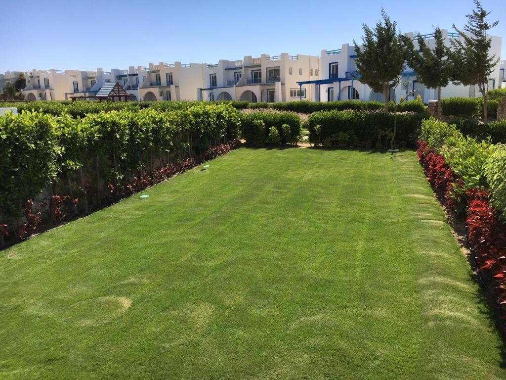 Fully Furnished 4-Bed Town House In Mountain View Ras Al-Hekma Villa Ras Elhekma Eksteriør billede